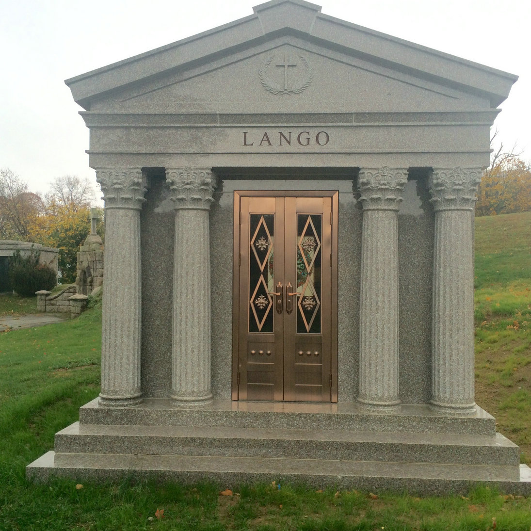 Six Crypts Granite Mausoleum Design 
